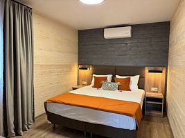 Двухкомнатный коттедж 2, База отдыха Дубки, Геленджик