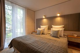 Коттедж Аквила 2-этажный 140 кв.м., Глэмпинг Moon Glamp, Архыз