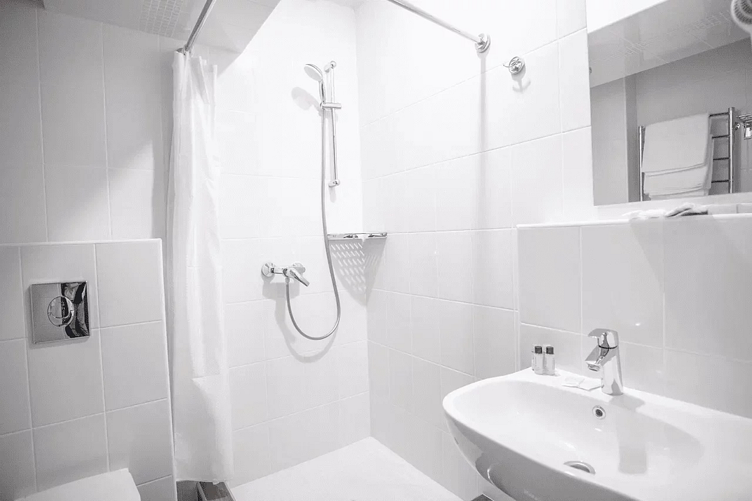 Номер 4-местный 2-комнатный (с балконом)