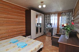 Стандарт, Гостевой дом Самоцветы, Коктебель