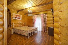 Полулюкс 2х-местный без балкона "сруб", База отдыха Роман, Бахчисарайский район