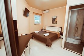 Стандарт, База отдыха Сальвадор, Партенит