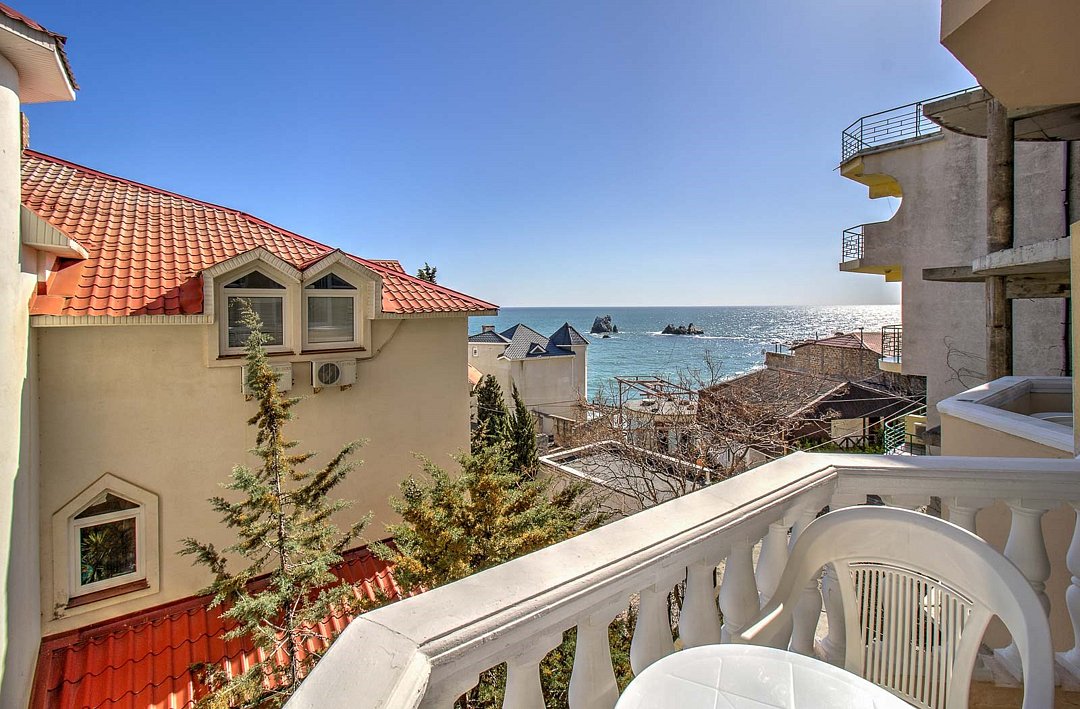 Отель Ламбат, Крым, Утес Алушта