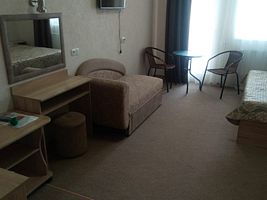 3-ех местный (2-сп.кровать и диванчик), Гостевой дом Никос, Новофёдоровка