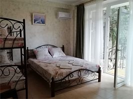 четырехместный семейный номер с двухъярусной кроватью, Гостевой дом Волна, Симеиз