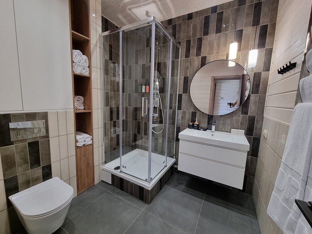 Дом 5-местный 5-комнатный 2-этажный (большой)