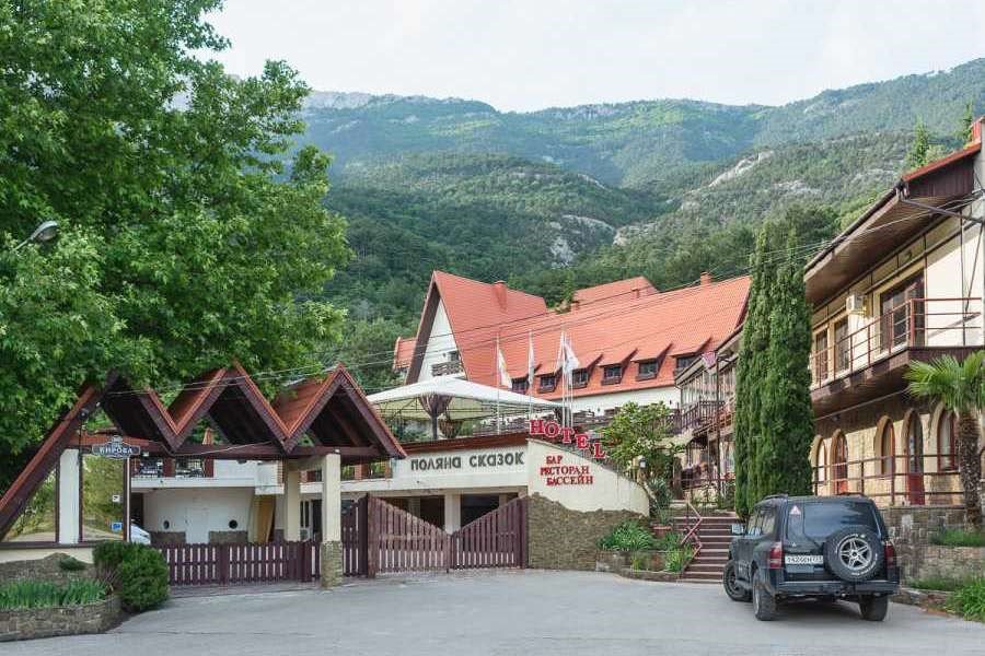 Эко-отель Поляна Сказок, Крым, Ялта 