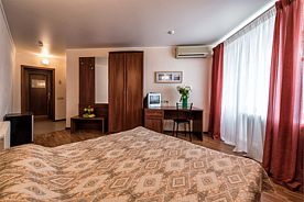 Классический двухместный номер, База отдыха Черномор, Широкая Балка