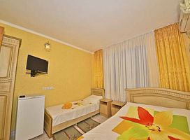 3-х местный, без балкона, Гостевой дом Kontinental, Анапа