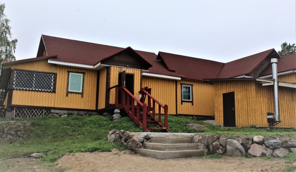 Номер 7-местный 2-комнатный (в доме №9, левая часть)