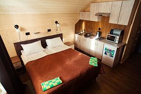 Номер 8-местный в доме №11 первый этаж, База отдыха Микли-Ольгино, Микли