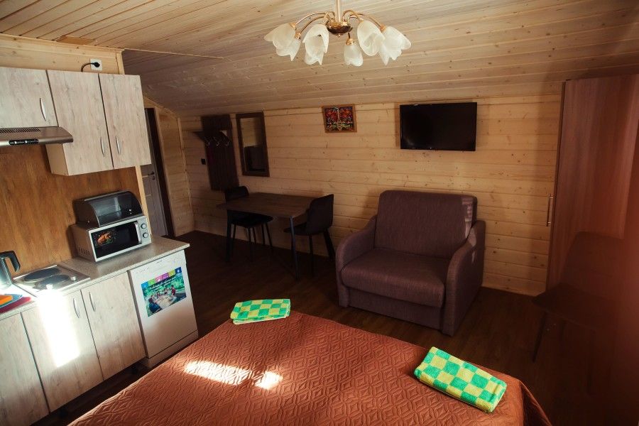 Номер 8-местный 2-комнатный (в доме №11, Второй этаж)