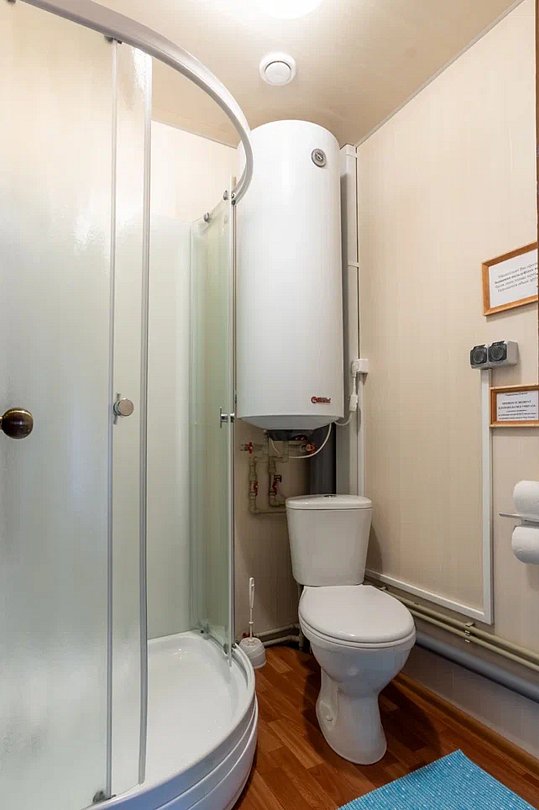 Дом 7-местный 2-комнатный (№1, с террасой)