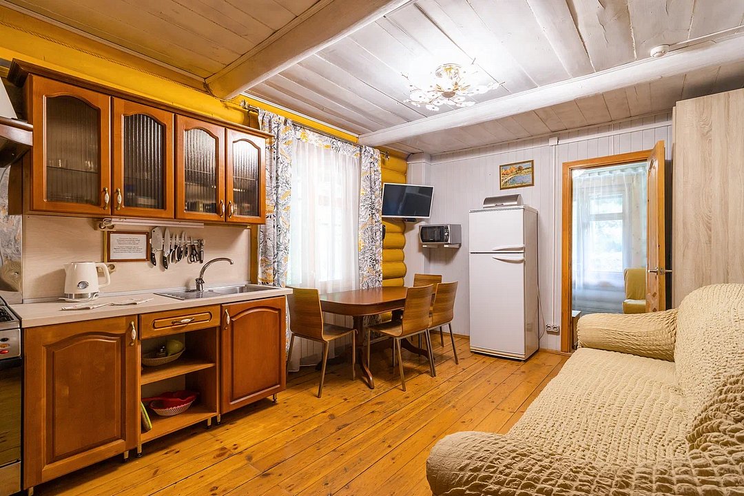 Номер 5-местный 2-комнатный (без вида)