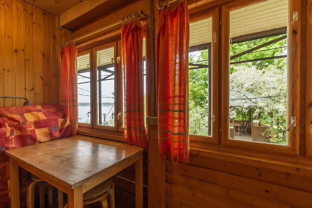 Номер 5-местный 2-комнатный (без вида)