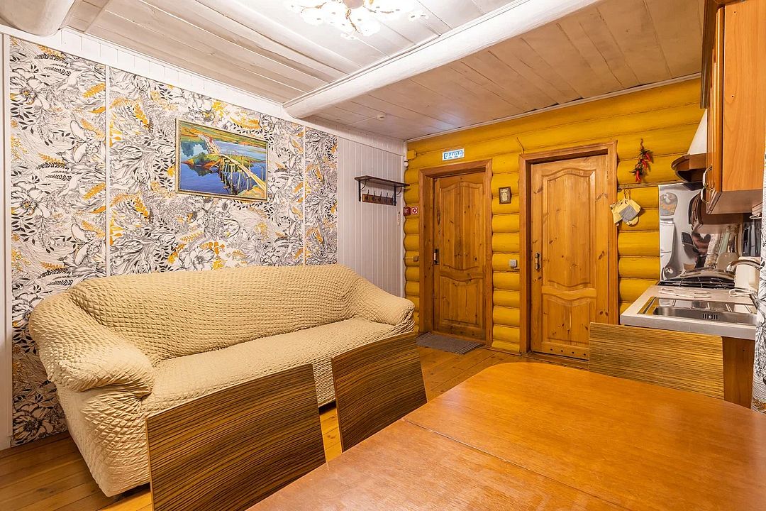 Номер 5-местный 2-комнатный (без вида)