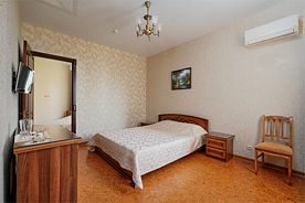 Люкс 3 местный 2х-комнатный  с балконом, Гостевой комплекс Горная Венеция, Лоо