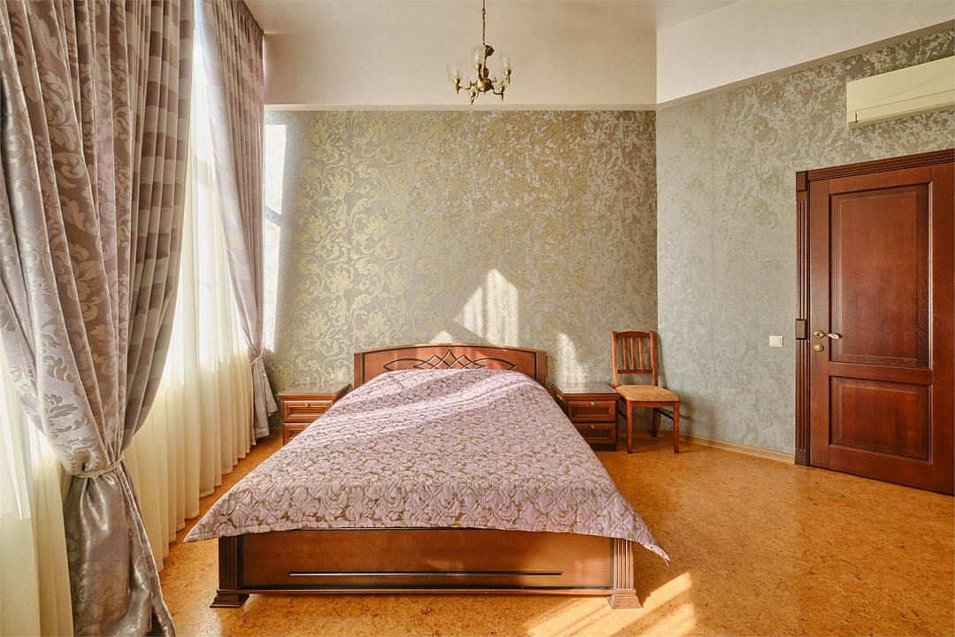 Люкс 4-местный 2-комнатный (без балкона)