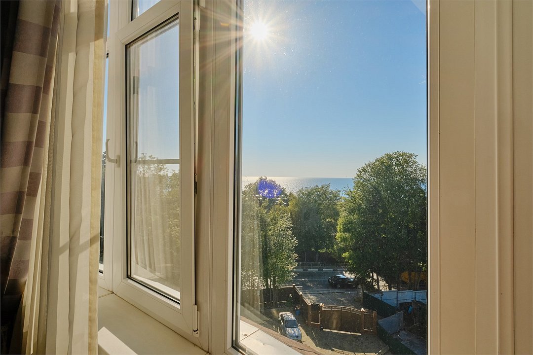 Люкс 4-местный 2-комнатный (без балкона)