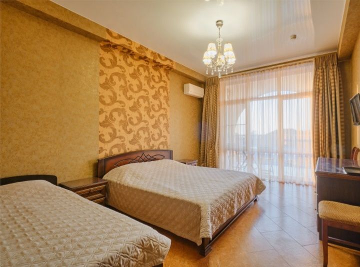 Стандартный 3-местный (с балконом)