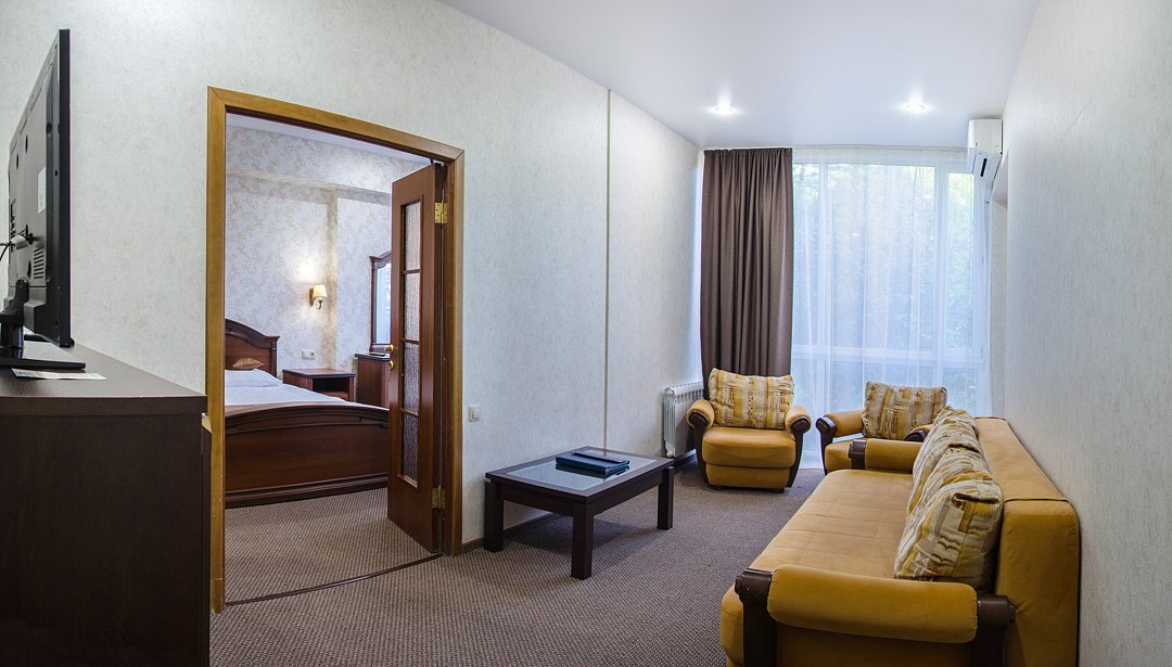 Люкс 2-местный 2-комнатный КЛАССИК