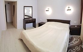 Люкс с балконом, Дом отдыха Прибрежный, поселок Белое Озеро