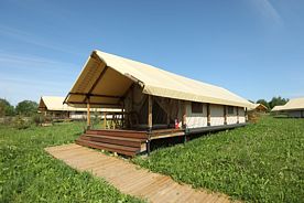 Лодж Семейный уют, Глэмпинг Носороги, Сорога