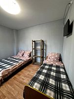 3-х местные номера с удобствами, в корпусе (1 этаж) Номера: 6, 7, 9, База отдыха Восточный Бриз, поселок Волчанец