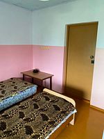 2-х местный номер с удобствами на этаже, с балконом, в корпусе (2 этаж) Номера: 3, База отдыха Восточный Бриз, поселок Волчанец