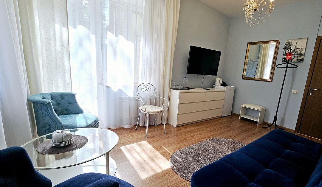 Люкс Мини 4-местный (корпус №4) 2 этаж