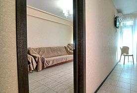 1-мест. (разм. в 2-мест.) 2-комн. люкс, Пансионат Пицунда ОП, Пицунда