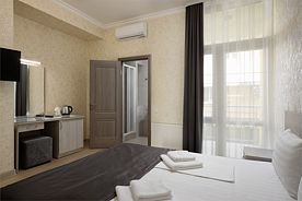 Стандарт Семейный с балконом, корп.Б (ул.Ульянова, 23А), ГД Атлант, Сочи