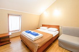 Молодежный номер с видом на ул. Ленина, "Сиар" гостевой дом, Адлер