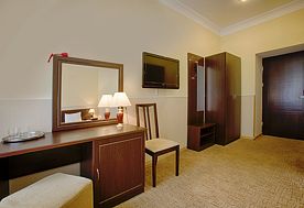 1-мест. (разм. в 2-мест.) станд. с балк. (вид на горы), корп. 2, Пансионат Лазурный берег, Гагра