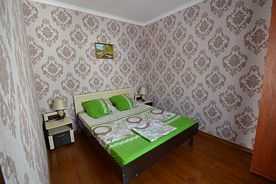 Семейный Б (двухкомнатный 4-5-местный с мини-кухней), Пансионат Баракат, Приветное