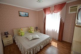 Полулюкс двухкомнатный с кухней  на первом этаже, Пансионат Баракат, Приветное