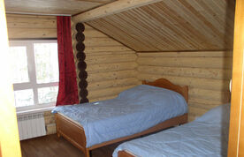 Двухэтажный деревянный дом, База отдыха Клевое место, Чердаклинский район