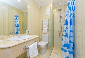 1-мест. (разм. в 2-мест.) станд. с балк. (вид на горы), корп. 1, Дом отдыха имени Челюскинцев, Гагра