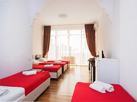 Стандарт пятиместный номер с балконом, Гостевой дом Ниагара Фоллс, Сочи