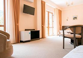 Семейные апартаменты, Гостевой дом Дача на Березовой, Эстосадок