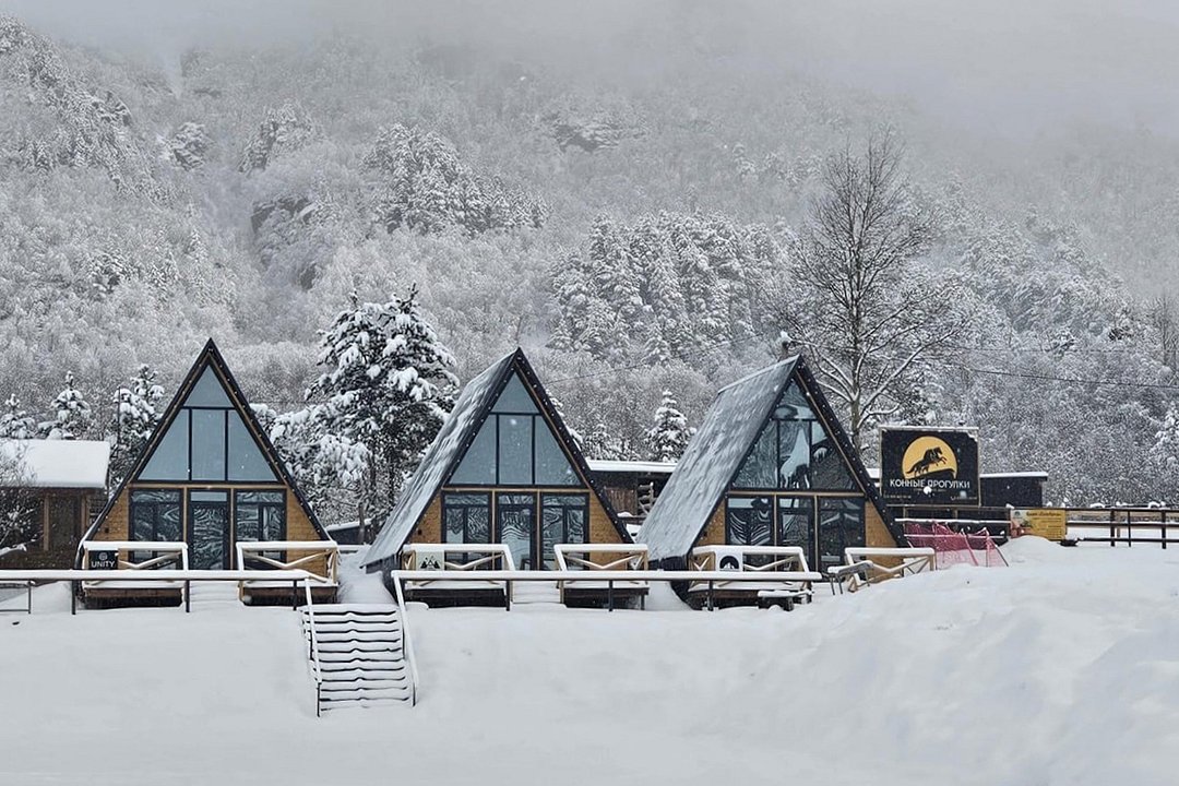 Гостевые дома Whisper of rocks, Терскол, Республика Кабардино-Балкария