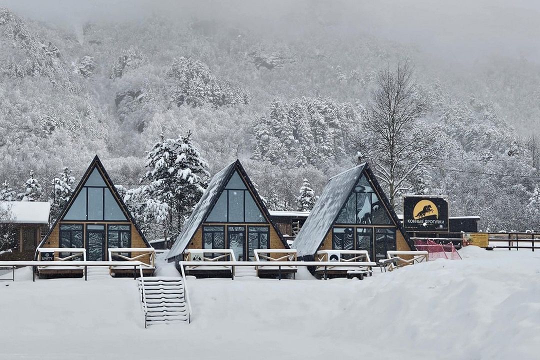 Гостевые дома Whisper of rocks, Терскол, Республика Кабардино-Балкария