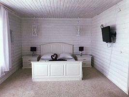 Большой комфортный номер (ВИП-номер), Гостевой дом Мунгэн-Сэргэ, село Жемчуг