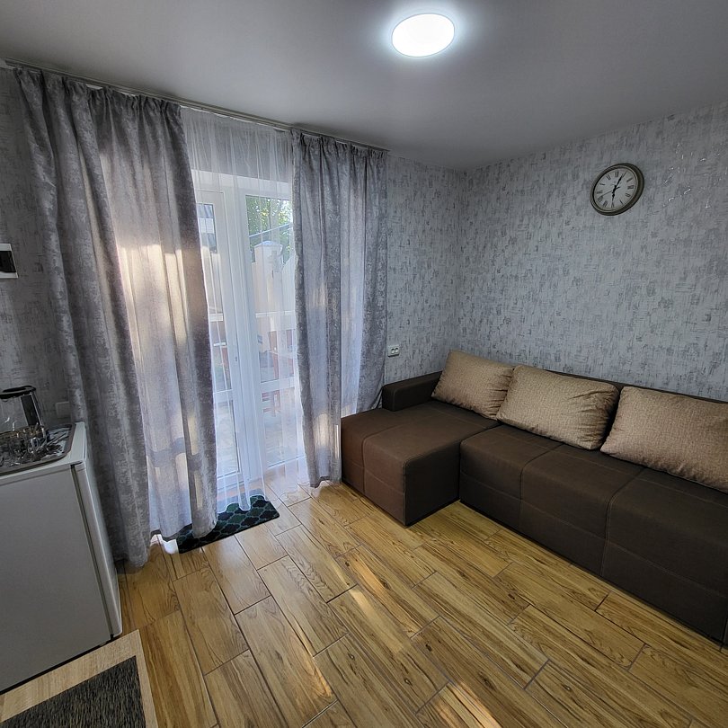 Номер 2-местный 2-комнатный (№11, этаж 1)