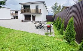 Черный дом, Гостевой дом Кувшиново Сити Петергоф, Петергоф