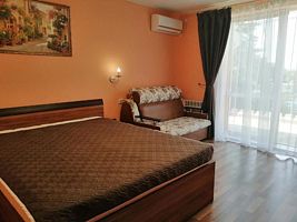 Четырехместный номер с балконом и видом на море, Гостевой дом Meduza, Туапсе