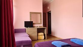 3.3 Двухместный номер с доп.местом категории "улучшенный" 3й этаж, Гостевой дом "Русская сказка", Лоо