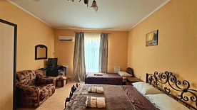 2.2 Трехместный номер категории "стандарт", Гостевой дом "Русская сказка", Лоо