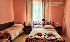 2.5 Трехместный номер категории "стандарт", Гостевой дом "Русская сказка", Лоо