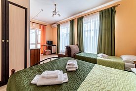 1.1 Четырехместный номер категории "стандарт", Гостевой дом "Русская сказка", Лоо